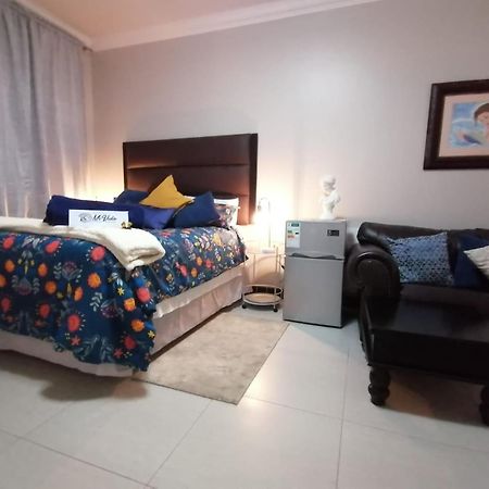 Mi Vida Guesthouse Klerksdorp Kültér fotó